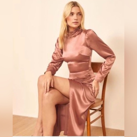 Reformation Carmelina dress - Picture 2 of 11